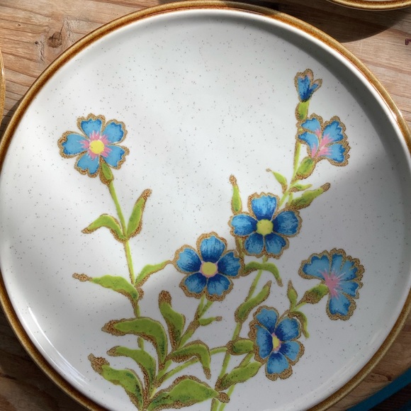 Vintage( 1976-79) Mikasa Cornflower. Pristine. 58 pieces. - Picture 2 of 4